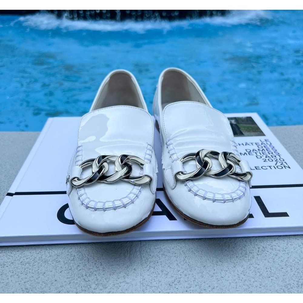 Authentic CHANEL Mocassin White Chain Link Leather CC Logo Loafers Size IT37 - Picture 5 of 14